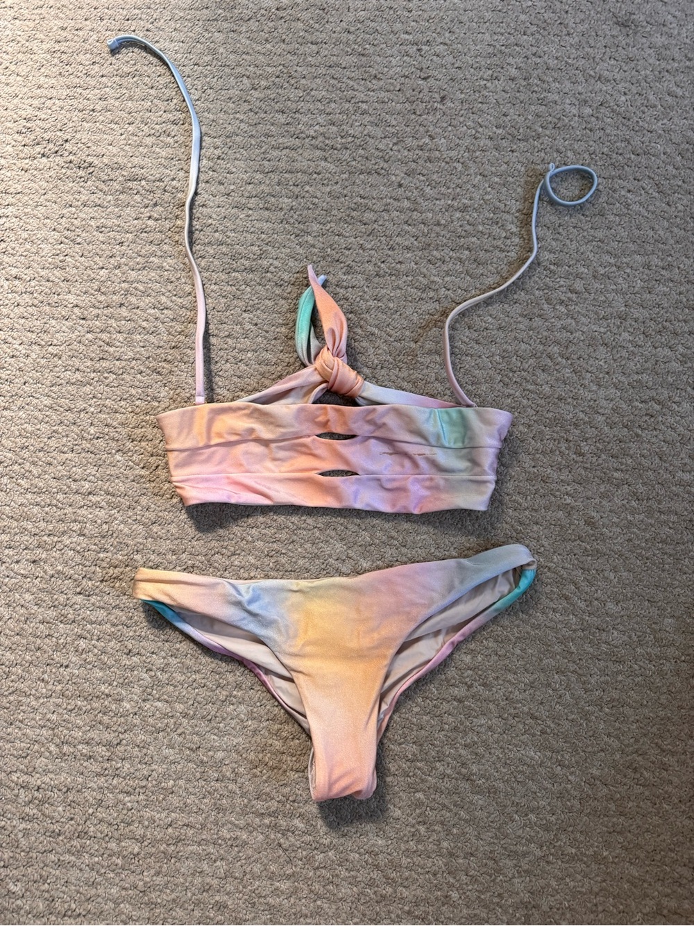 PQ Bikini Set - Picture 2 of 6